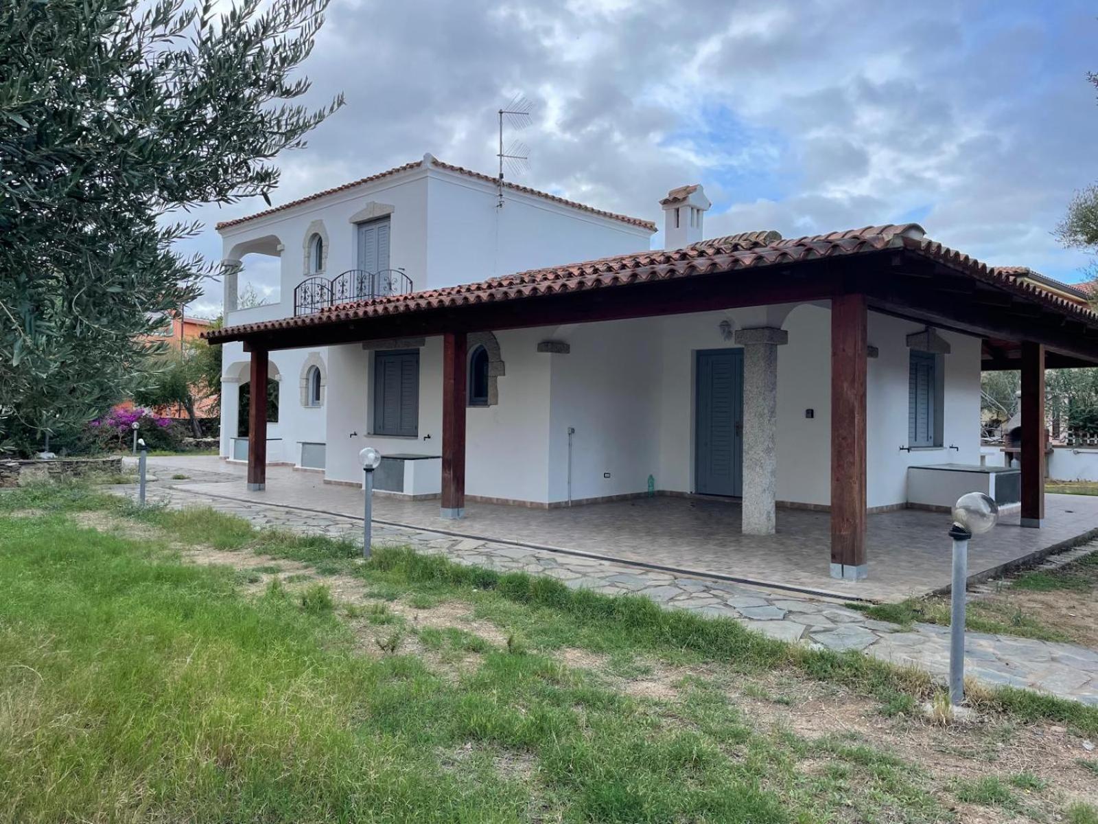 San Teodoro Centro Villa Luaran gambar
